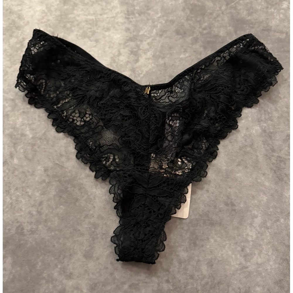 Savage X Fenty Romantic Corded Lace Thong Panty Black Plus Size 1X NWT
